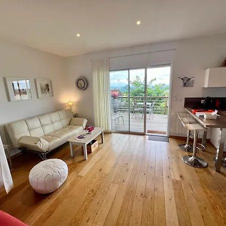 Nid D'amour En Auvergne Avec Piscine Casa de Férias Le Broc (Puy-de-Dome)