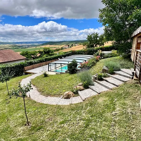 Nid D'amour En Auvergne Avec Piscine * Le Broc (Puy-de-Dome)