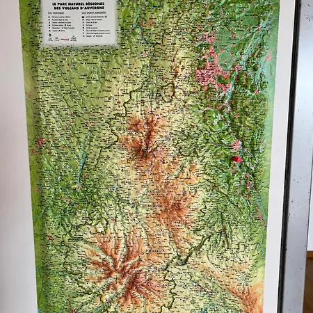 Nid D'amour En Auvergne Avec Piscine Le Broc (Puy-de-Dome)