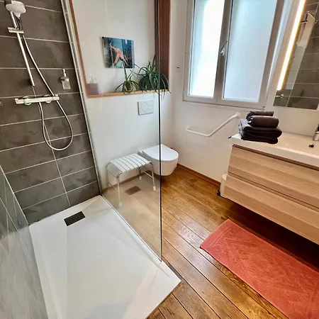 Casa de Férias Nid D'amour En Auvergne Avec Piscine