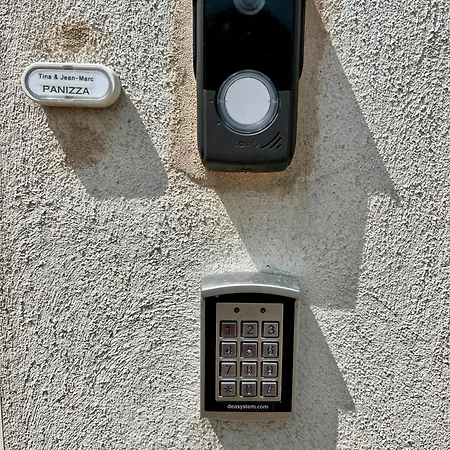 Nid D'amour En Auvergne Avec Piscine Casa de Férias *