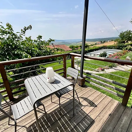 Nid D'amour En Auvergne Avec Piscine Casa de Férias Le Broc (Puy-de-Dome)