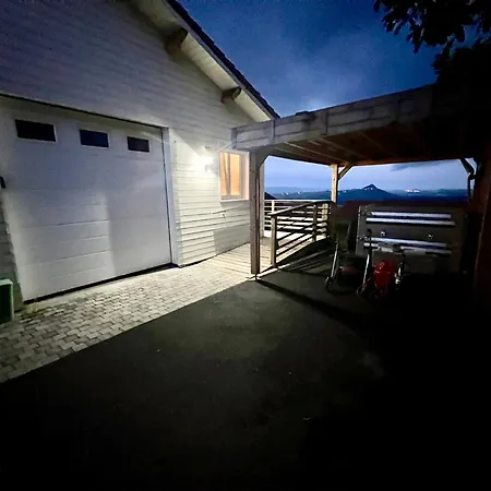 Nid D'amour En Auvergne Avec Piscine