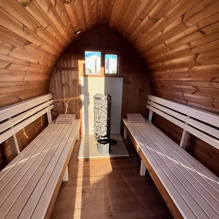 Casa de Férias Nid D'amour En Auvergne Avec Piscine