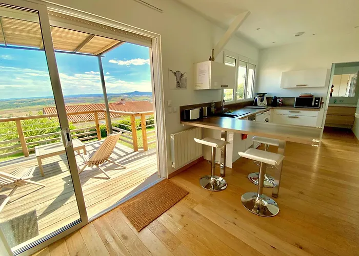 Nid D'amour En Auvergne Avec Piscine Le Broc (Puy-de-Dome)