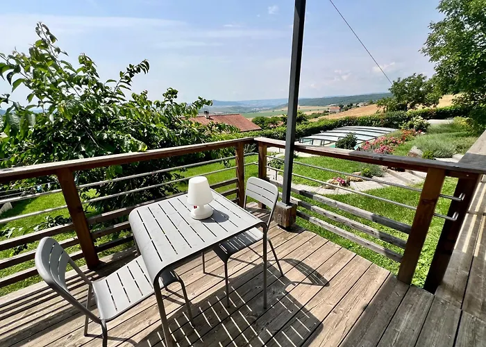 Nid D'amour En Auvergne Avec Piscine Holiday home Le Broc (Puy-de-Dome)