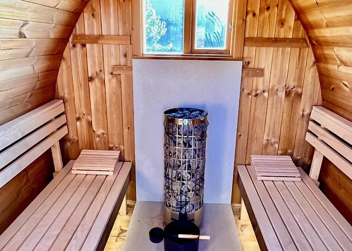 Nid D'amour En Auvergne Avec Piscine Le Broc (Puy-de-Dome)